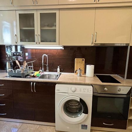 Quiet 2 Bedrooms Downtown Apart София Экстерьер фото