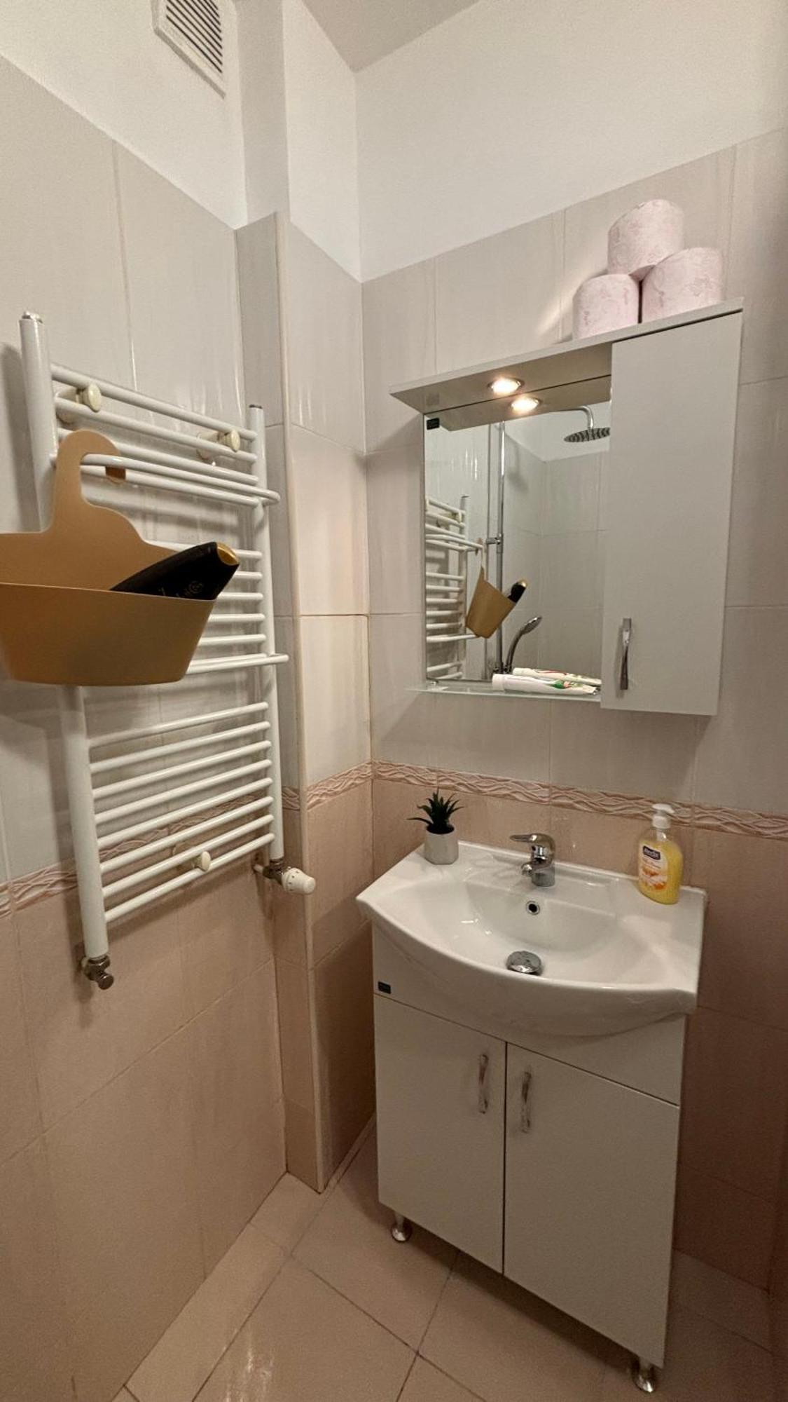 Quiet 2 Bedrooms Downtown Apart София Экстерьер фото