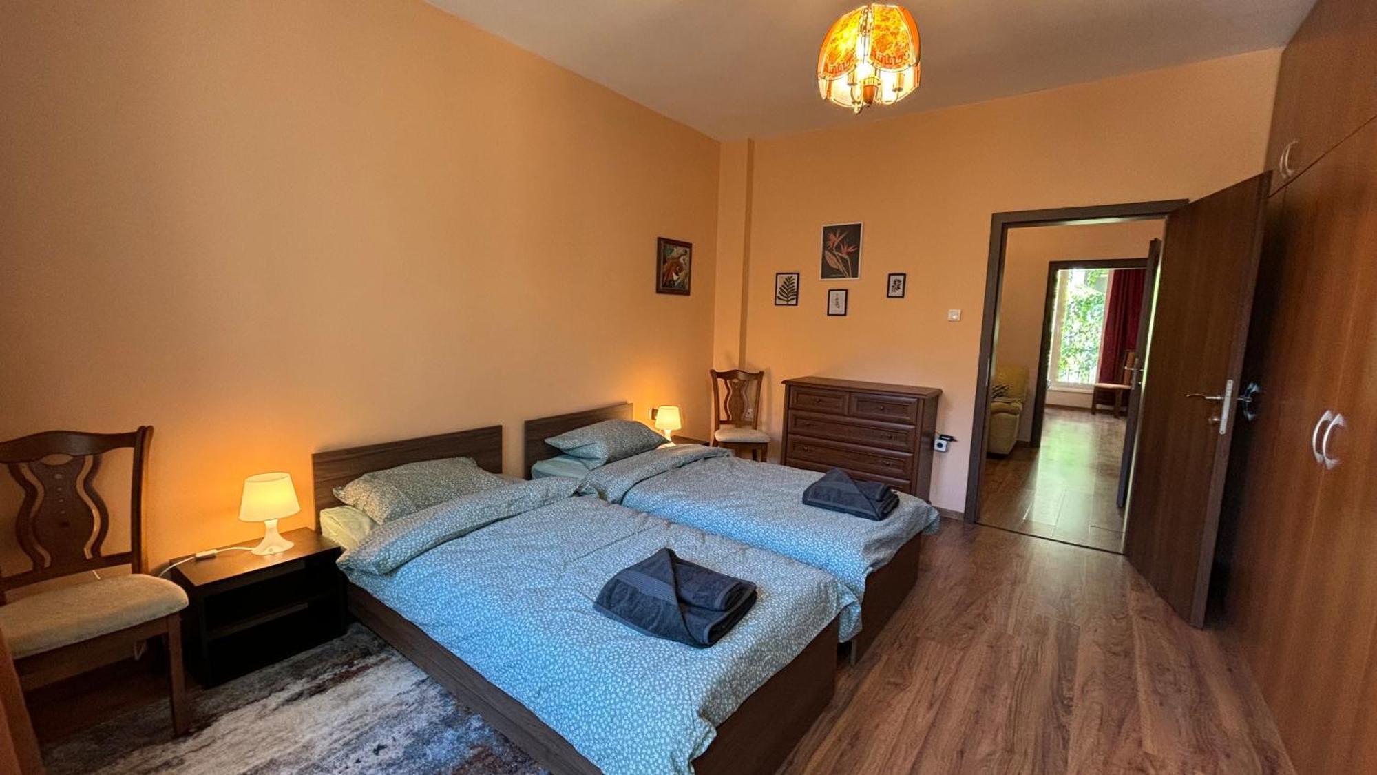 Quiet 2 Bedrooms Downtown Apart София Экстерьер фото